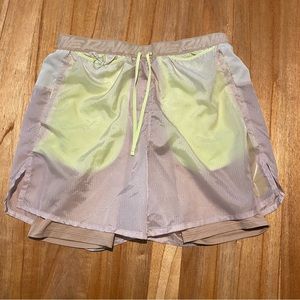 Nike Premium Running Shorts w/ compression shorts sz Medium 5” inseam